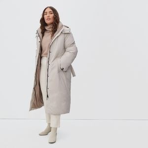Everlane Duvet Puffer in Sandstone
